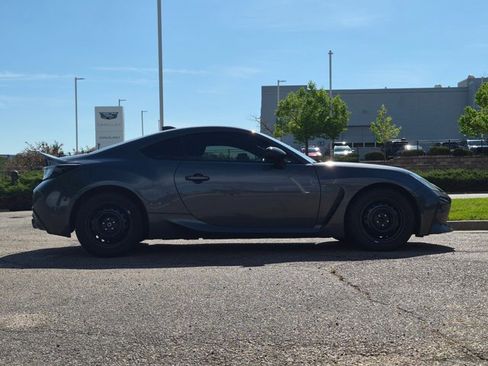 Used 2022 Toyota GR86 Premium RWD image 4
