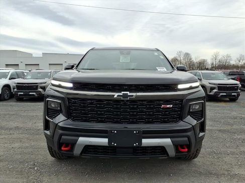 New 2026 Chevrolet Traverse Z71 w/ Enhanced Driving Package image 2