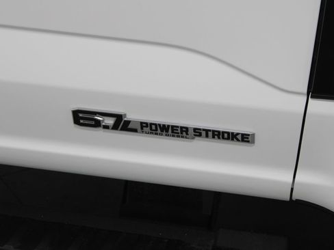 New 2026 Ford F250 XLT w/ XLT Premium Package image 12