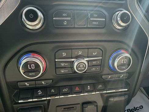 Used 2021 GMC Sierra 1500 SLT w/ X31 Off-Road Package image 29