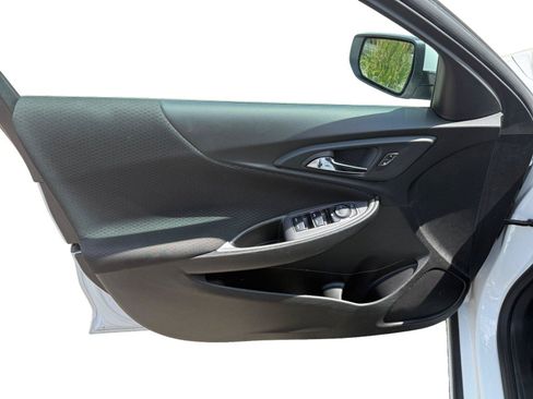 Used 2023 Chevrolet Malibu LT FWD image 9