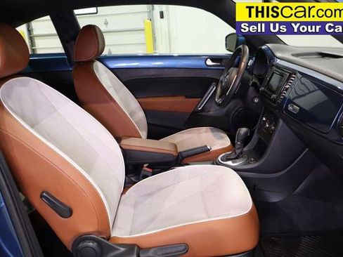 Used 2017 Volkswagen Beetle 1.8T Classic image 16