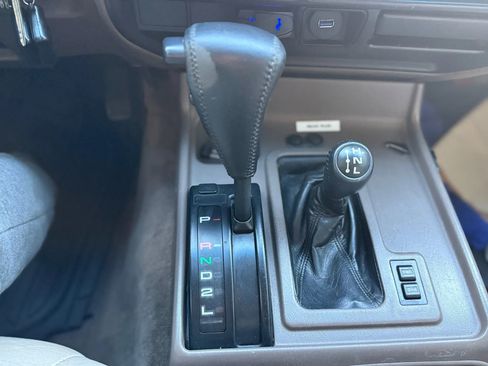 Used 1997 Toyota Land Cruiser image 20