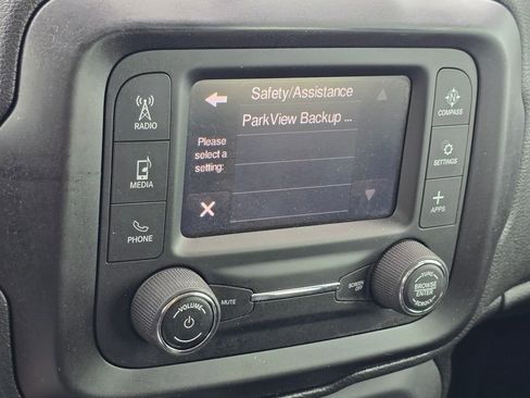 Used 2019 Jeep Renegade Sport FWD image 44