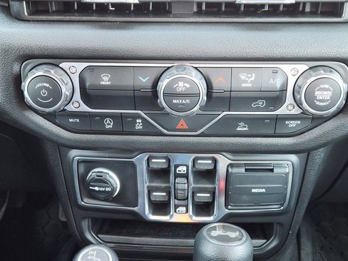 New 2026 Jeep Wrangler Unlimited Sport AWD/4WD image 15