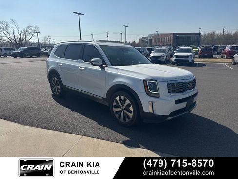 Used 2020 Kia Telluride S w/ S 8 Passenger Seating Package image 2