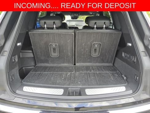 Used 2026 Cadillac Vistiq Sport w/ LPO, Floor Liner Package AWD/4WD image 2