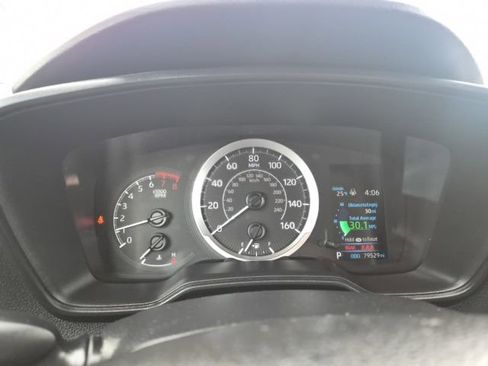 Used 2021 Toyota Corolla LE image 15