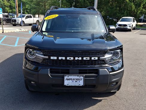 Used 2025 Ford Bronco Sport Outer Banks w/ Outer Banks Tech Package+ AWD/4WD image 2