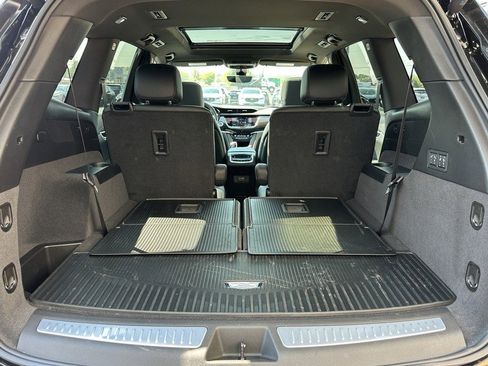 New 2025 Cadillac XT6 Sport w/ Technology Package image 4