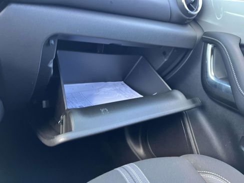 Certified 2025 Chevrolet Blazer LT w/ Convenience Package image 35