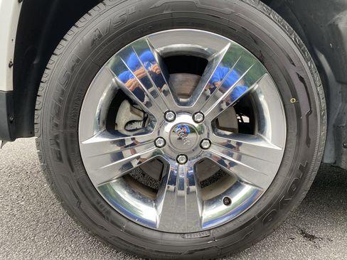 Used 2015 Jeep Compass High Altitude FWD image 38