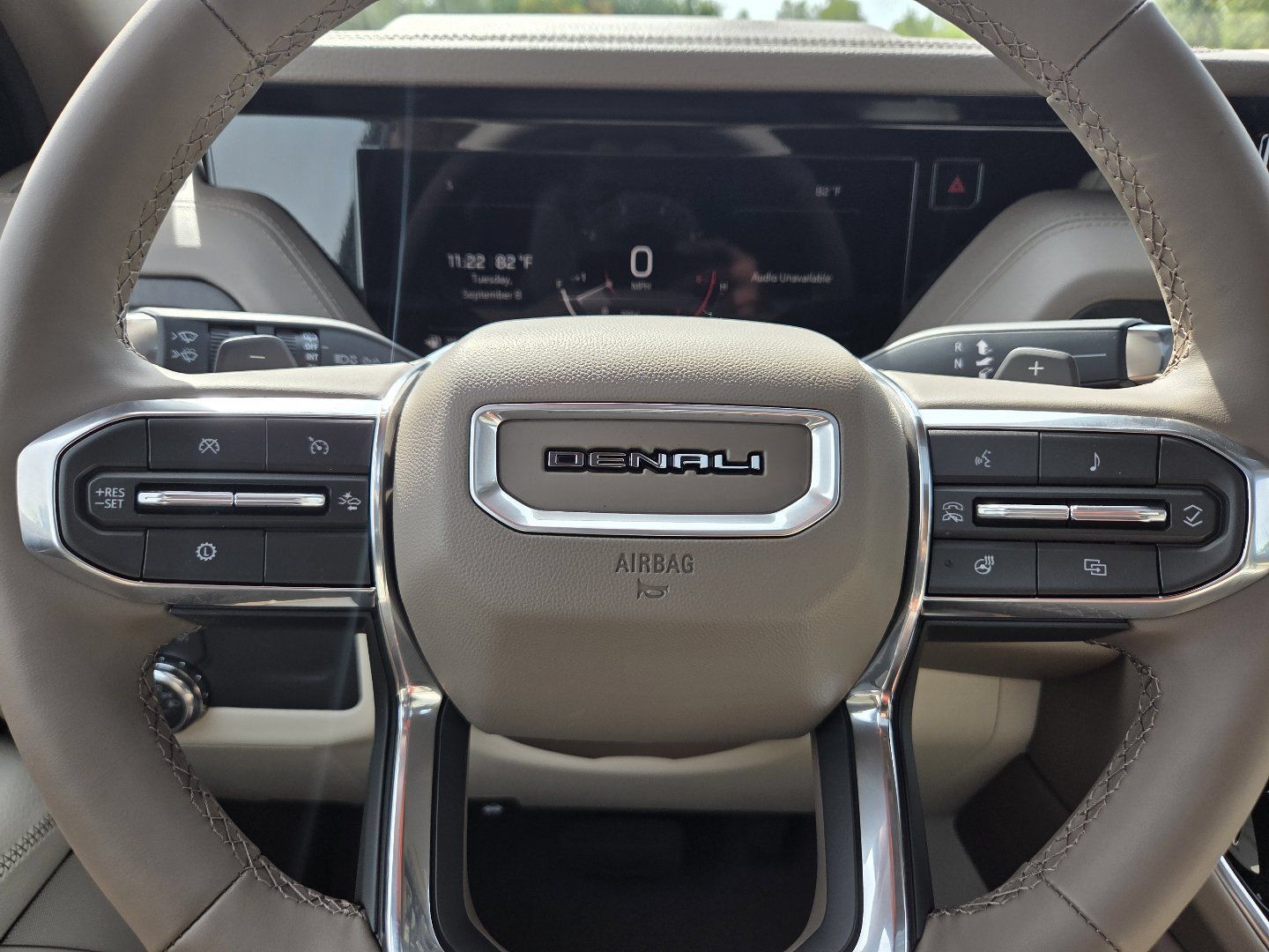 New 2026 GMC Yukon Denali w/ Sun & Power Step Package AWD/4WD image 34