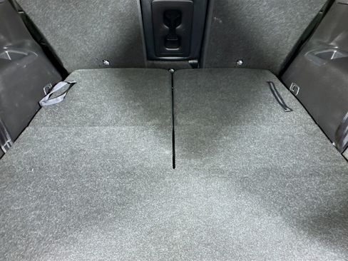 Used 2023 Mitsubishi Outlander SE image 34