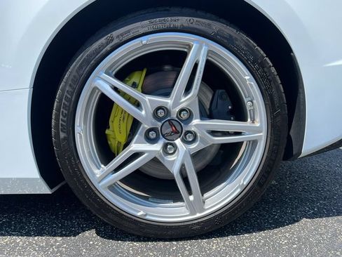 Used 2020 Chevrolet Corvette Stingray Preferred Cpe w/ 2LT Preferred Equipment Group RWD image 12
