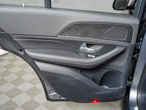 Used 2025 Mercedes-Benz GLE 350 4MATIC image 25