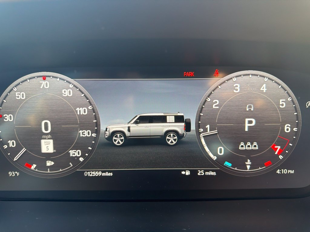 Used 2023 Land Rover Defender 110 V8 AWD/4WD image 12