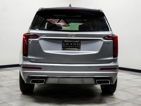 Used 2025 Cadillac XT6 Premium Luxury image 9