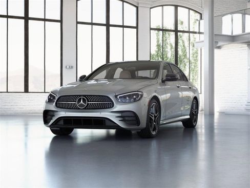 Certified 2022 Mercedes-Benz E 350 4MATIC Sedan image 42