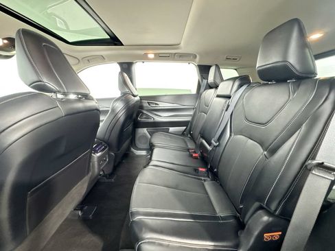 Used 2023 INFINITI QX60 Luxe w/ Vision Package AWD/4WD image 12