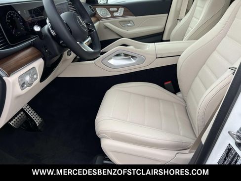 New 2026 Mercedes-Benz GLS 450 4MATIC image 24