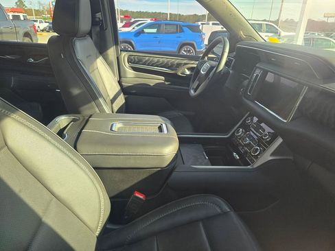 Used 2023 GMC Yukon Denali w/ LPO, Floor Liner Package image 3