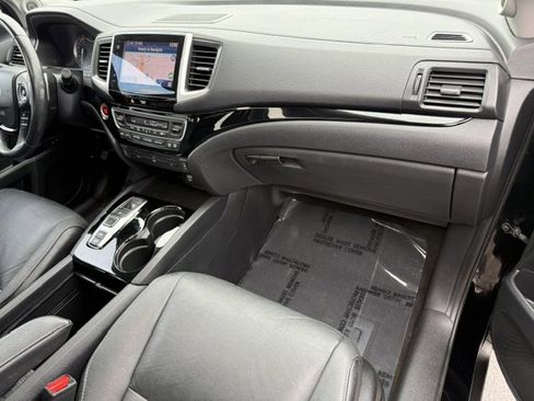 Used 2016 Honda Pilot Touring image 21