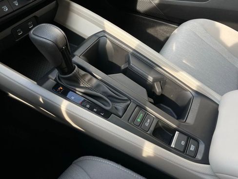 Certified 2025 Honda Accord SE image 19