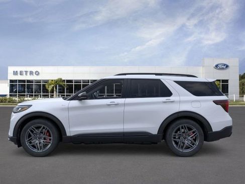 New 2026 Ford Explorer ST-Line w/ ST-Line Street Pack image 3