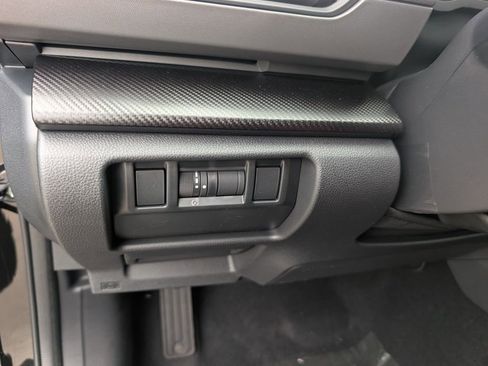 New 2025 Subaru Crosstrek 2.0i Premium image 18