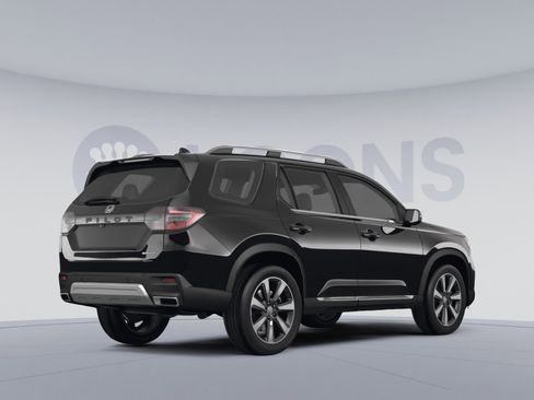 Used 2023 Honda Pilot Touring image 4