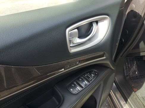 Used 2018 INFINITI QX60 FWD w/ Premium Plus Package image 12