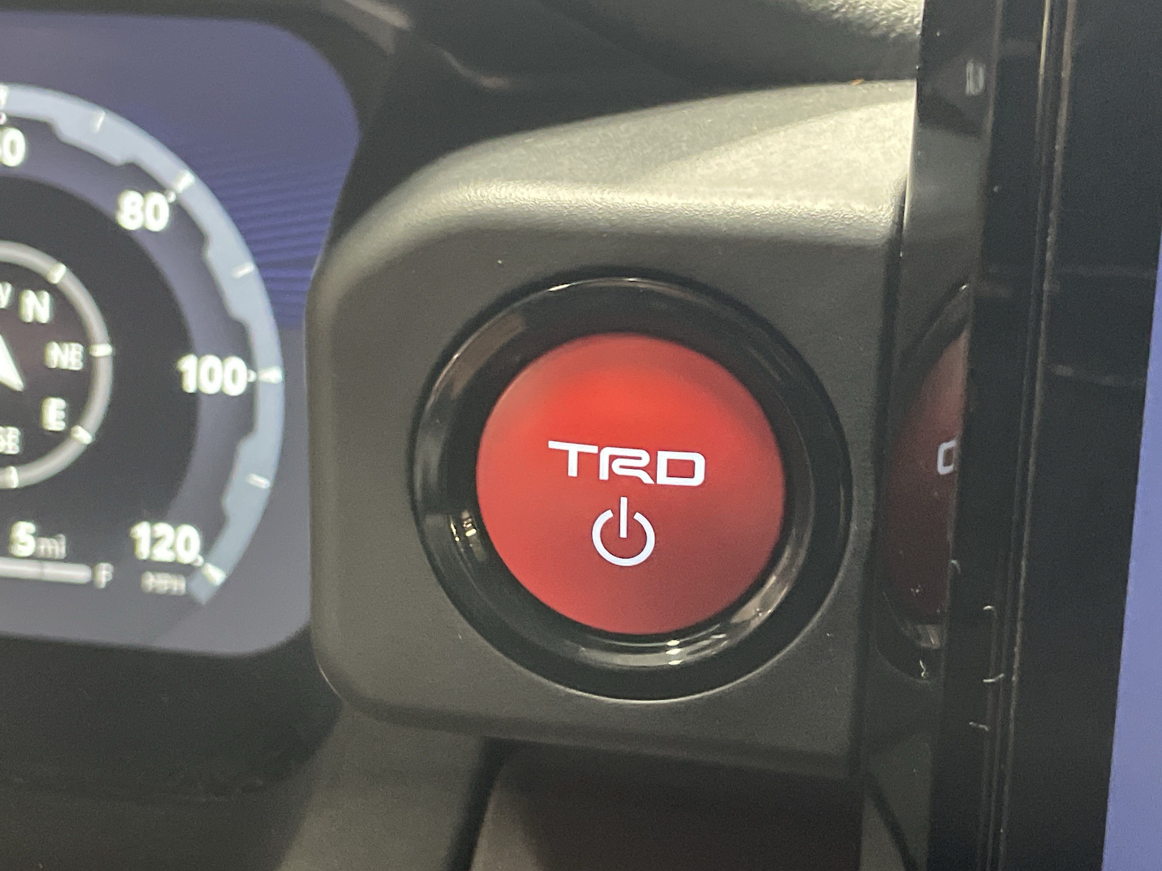 Used 2024 Toyota Tacoma TRD Off-Road AWD/4WD image 27