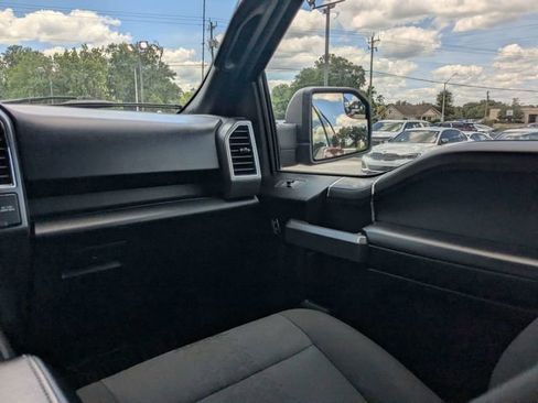 Used 2018 Ford F150 XLT w/ Equipment Group 302A Luxury AWD/4WD image 16