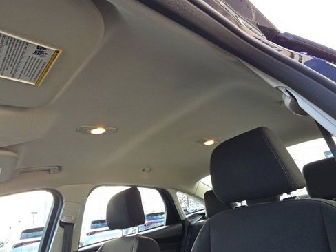 Used 2016 Ford Focus SE image 15