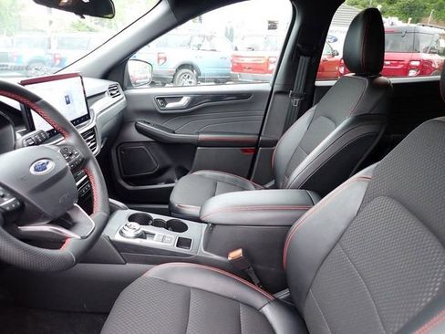 Certified 2024 Ford Escape ST-Line w/ Tech Pack #1 AWD/4WD image 16