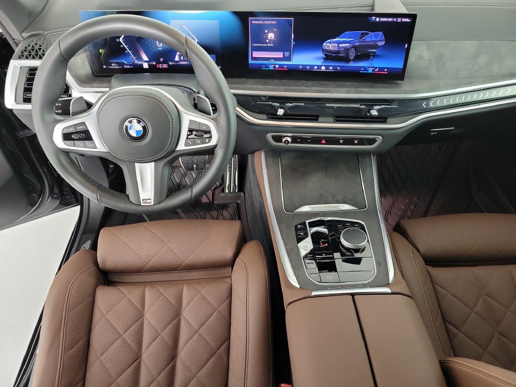 Used 2025 BMW X5 sDrive40i w/ M Sport Package RWD image 18