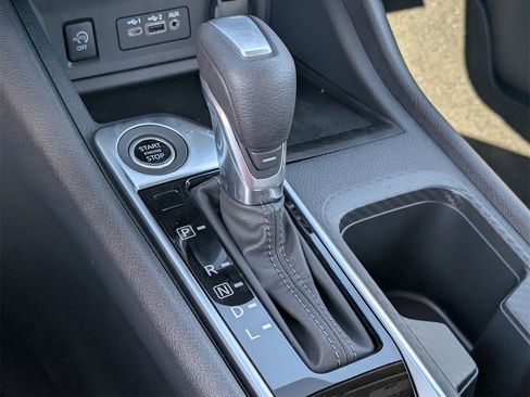 New 2025 Nissan Sentra SR w/ SR Premium Package image 17