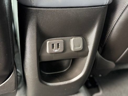 Used 2022 Chevrolet Colorado Z71 image 7