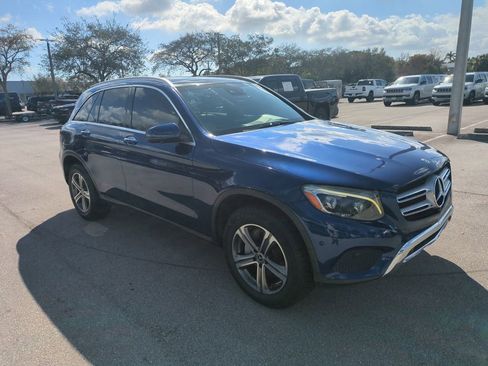 Used 2018 Mercedes-Benz GLC 300 image 2