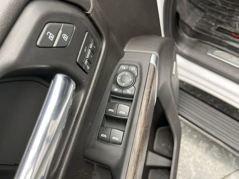 Used 2022 GMC Sierra 1500 Denali w/ Denali Reserve Package image 9