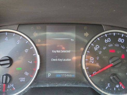 Used 2020 Toyota RAV4 XLE FWD image 10