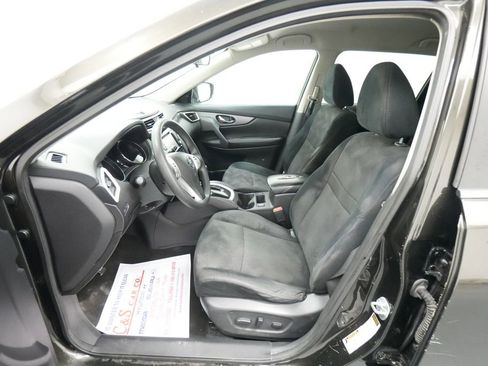 Used 2016 Nissan Rogue SV w/ SV Premium Package FWD image 16