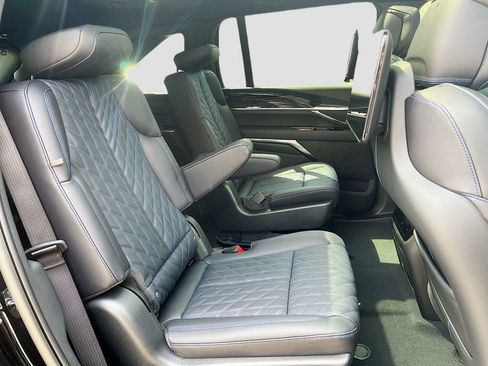 New 2025 Cadillac Escalade IQ Luxury 1 image 30