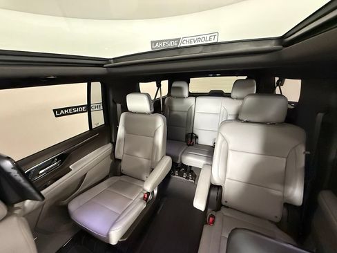 Used 2026 Chevrolet Suburban Z71 w/ Z71 Off-Road Package AWD/4WD image 47
