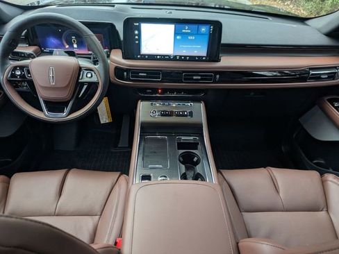 New 2026 Lincoln Aviator Reserve AWD/4WD image 13