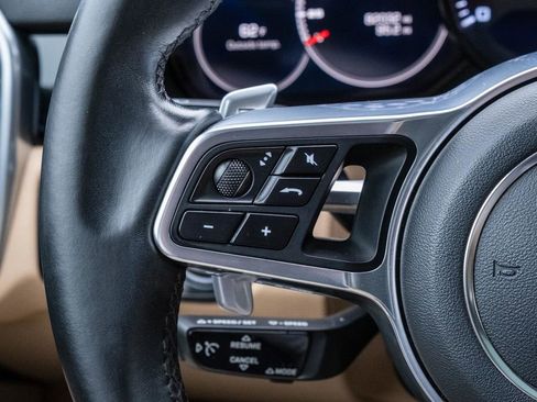 Used 2019 Porsche Cayenne AWD/4WD image 26