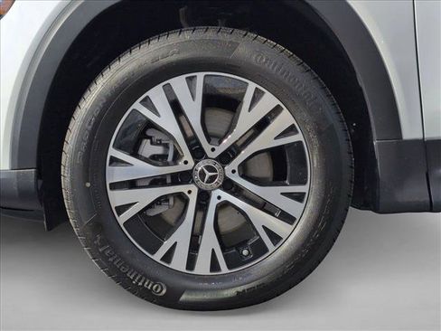 New 2026 Mercedes-Benz GLB 250 4MATIC image 10