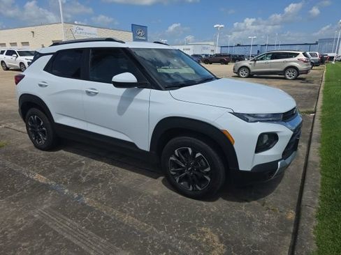 Used 2021 Chevrolet TrailBlazer LT AWD/4WD image 4