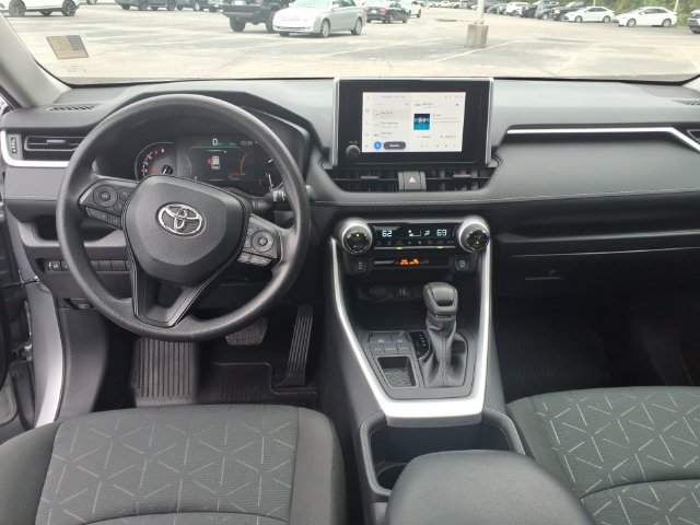 Used 2024 Toyota RAV4 XLE w/ Convenience Package FWD image 11